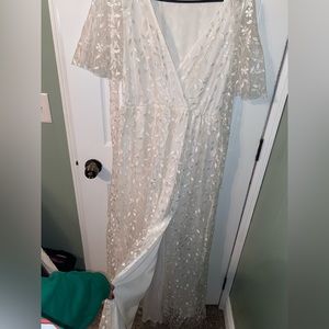 White flower detail Baltic born dress size Large, only worn once